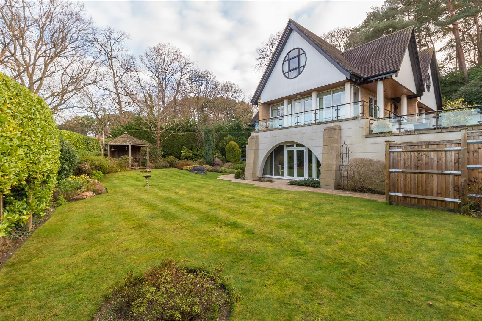 Property information Luxury & Prestige